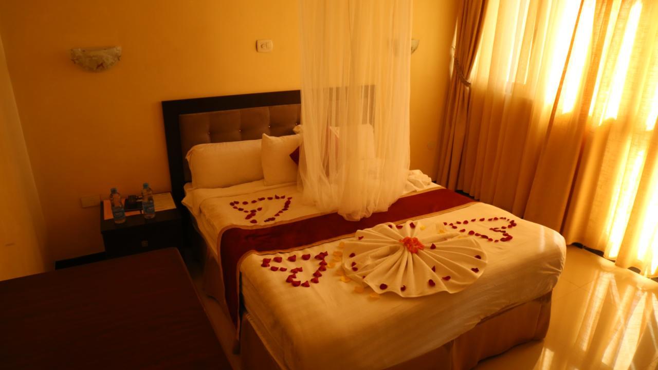 Lakemark Hotel And Tour Service Bahir Dar Dış mekan fotoğraf